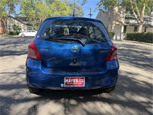 Used 2008 Toyota Yaris 2-Door Hatchback FWD image 4