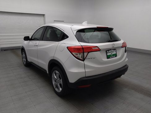 Used 2021 Honda HR-V LX image 5
