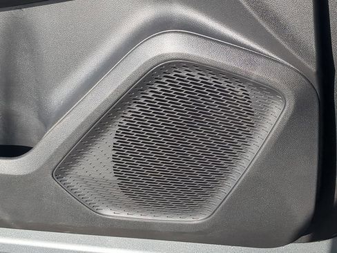 Used 2026 Chevrolet Equinox EV LT image 25