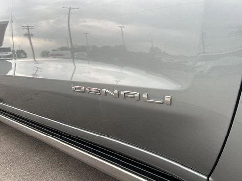 Used 2024 GMC Sierra 1500 Denali w/ Denali Reserve Package AWD/4WD image 7