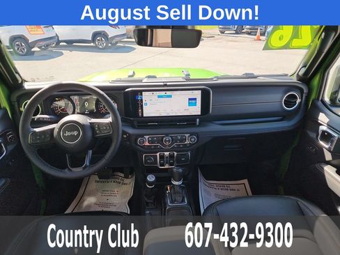 Used 2026 Jeep Gladiator Sport AWD/4WD image 25