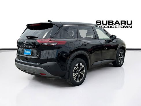 Used 2023 Nissan Rogue SV image 8