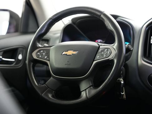 Used 2019 Chevrolet Colorado Z71 w/ Z71 Midnight Edition AWD/4WD image 11