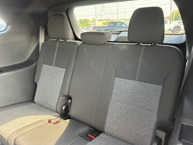 Used 2025 GMC Acadia Elevation FWD image 12
