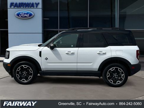 Used 2025 Ford Bronco Sport Outer Banks w/ Outer Banks Tech Package+ AWD/4WD image 8