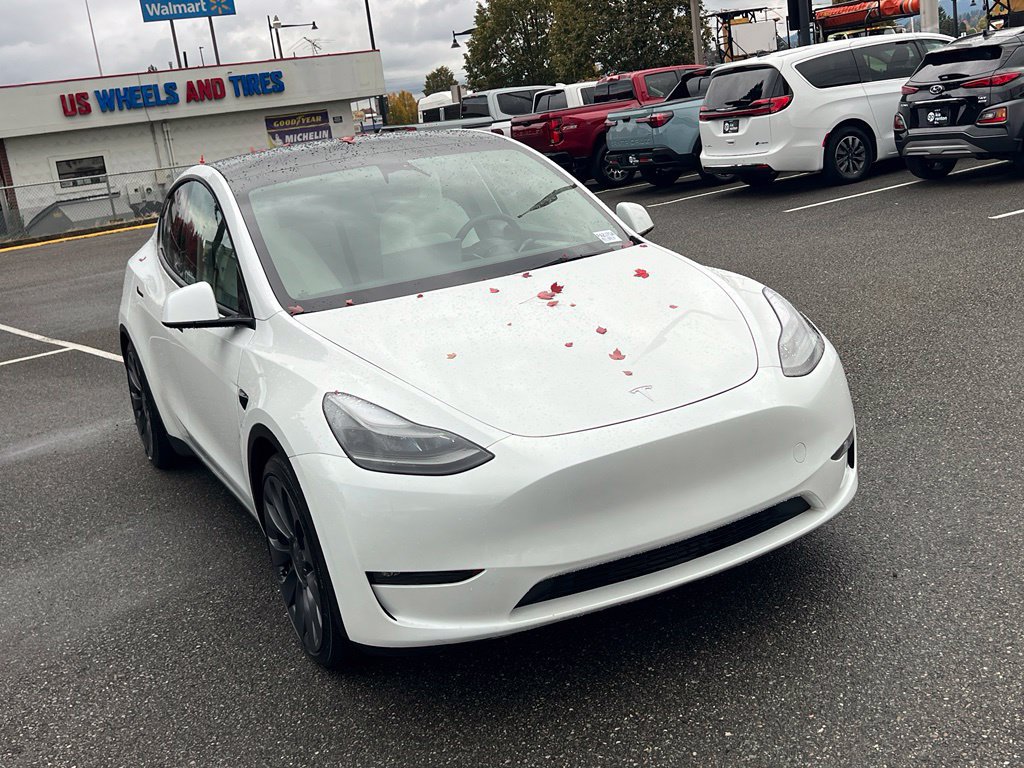 Used 2023 Tesla Model Y Performance AWD/4WD image 5