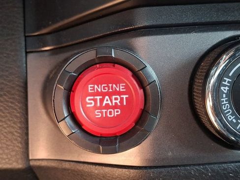 Used 2020 Toyota Tacoma TRD Sport w/ Technology Package AWD/4WD image 22