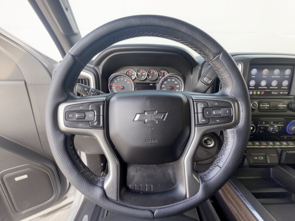 Used 2022 Chevrolet Silverado 1500 RST w/ Convenience Package II AWD/4WD image 10