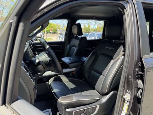 Used 2024 RAM 1500 Laramie AWD/4WD image 22