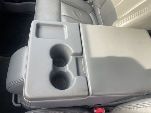 Used 2013 Ford F150 Lariat w/ Mid Equipment Group image 28