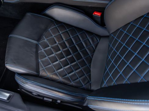 Used 2018 Lamborghini Aventador S image 29