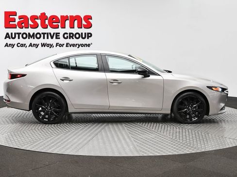 Used 2024 MAZDA MAZDA3 s FWD image 4