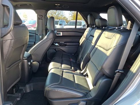 Used 2021 Ford Explorer ST w/ Equipment Group 401A image 10