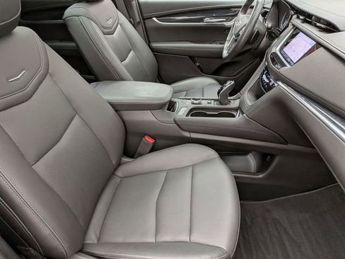 Certified 2023 Cadillac XT5 Premium Luxury AWD/4WD image 27