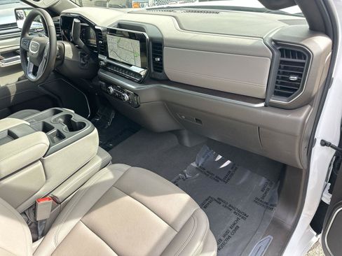 Used 2026 GMC Sierra 1500 SLT RWD image 28