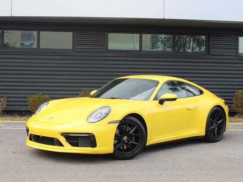 Certified 2024 Porsche 911 Carrera S image 1