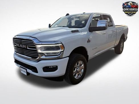 Used 2024 RAM 2500 Laramie AWD/4WD image 1