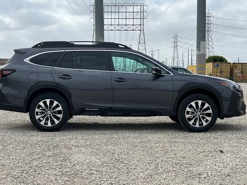 New 2025 Subaru Outback Limited image 3