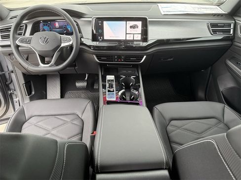 New 2026 Volkswagen Atlas Cross Sport SE image 26