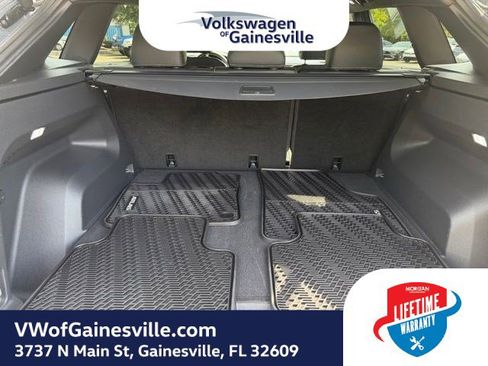 Certified 2025 Volkswagen Atlas Cross Sport SEL AWD/4WD image 7
