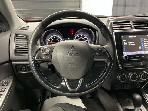 Used 2022 Mitsubishi Outlander Sport SE image 16