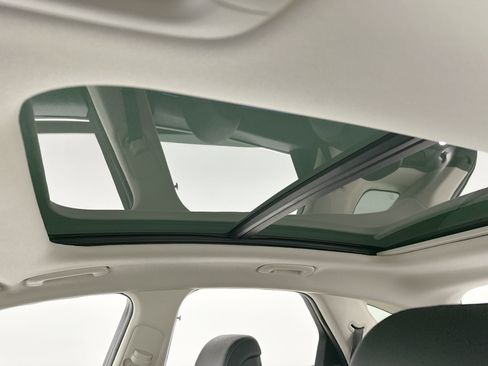 Certified 2026 Genesis GV70 2.5T Select image 22