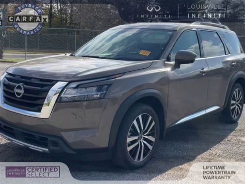 Used 2024 Nissan Pathfinder Platinum w/ Cargo Package image 4