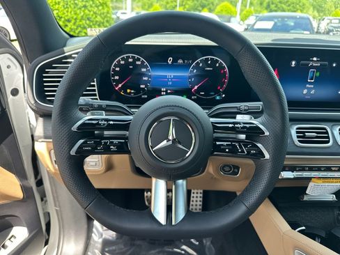 New 2026 Mercedes-Benz GLS 450 4MATIC image 26