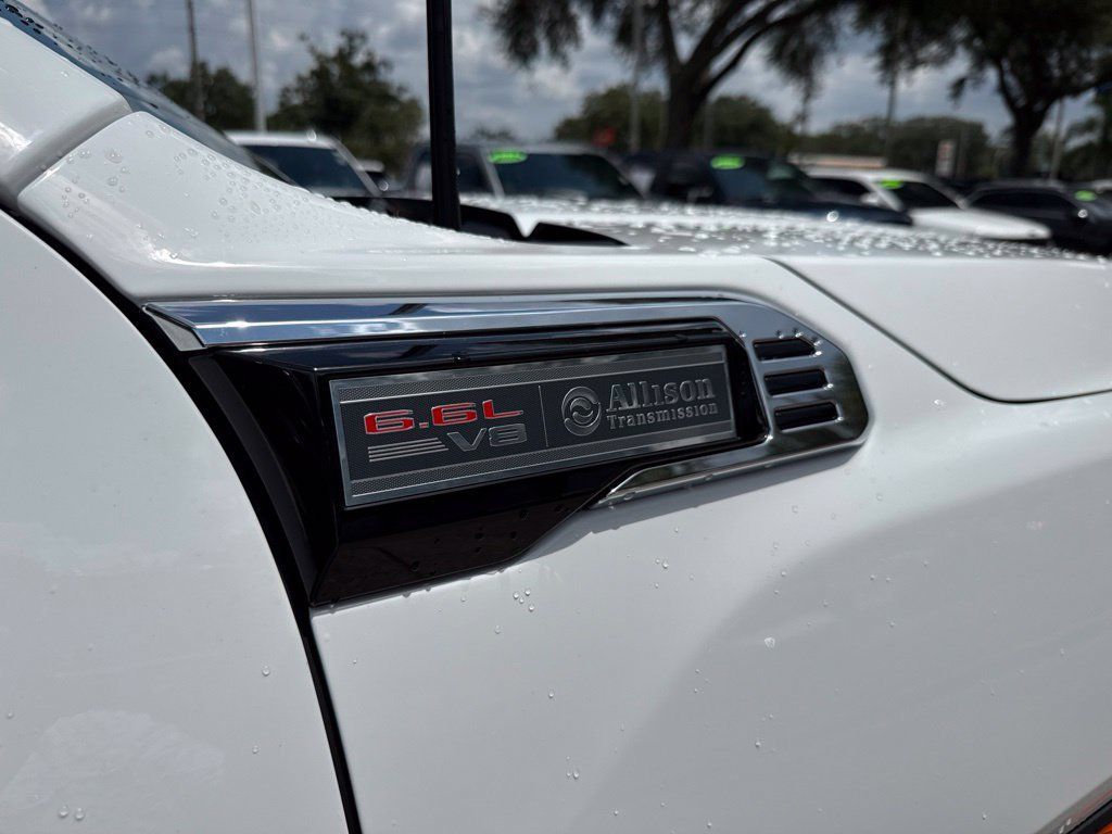 Used 2024 GMC Sierra 2500 Denali AWD/4WD image 14