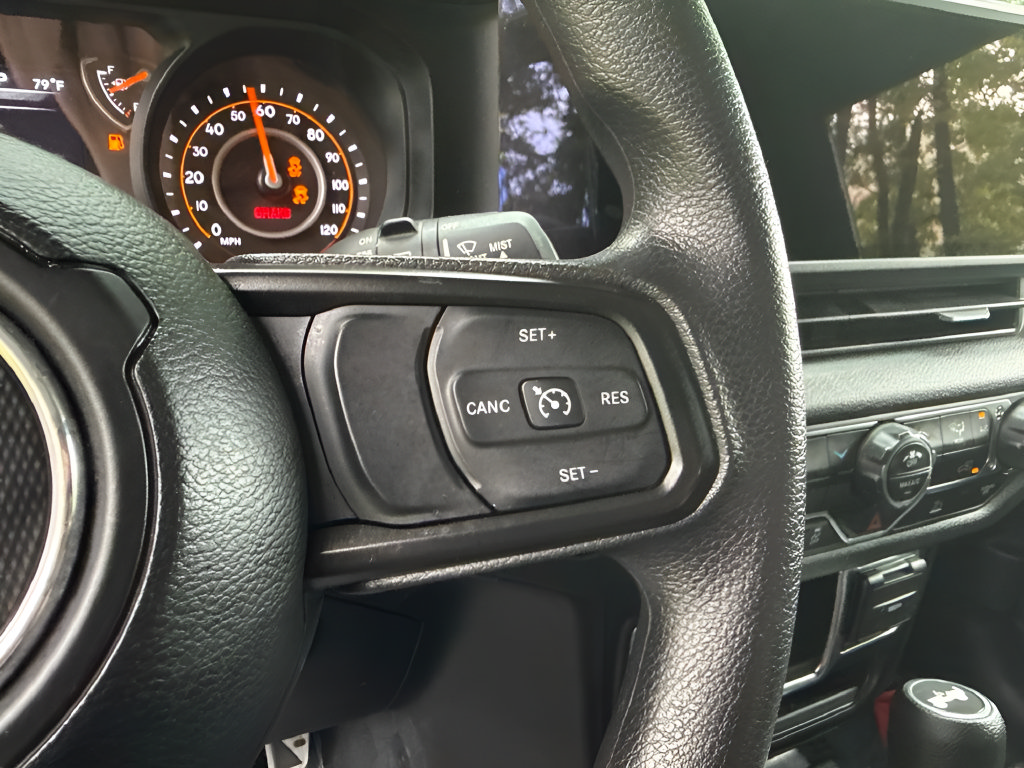 Used 2024 Jeep Wrangler Unlimited Sport AWD/4WD image 18