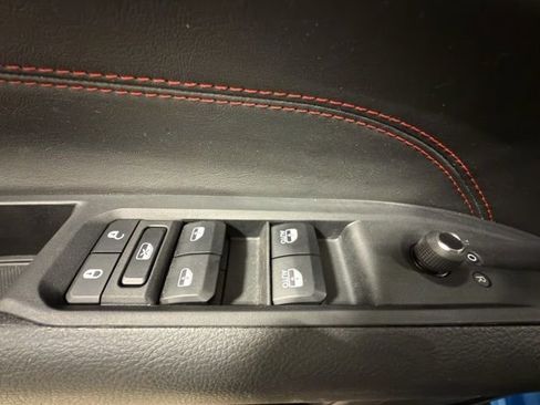 Used 2024 Jeep Compass Trailhawk w/ Trailhawk Convenience Group image 13