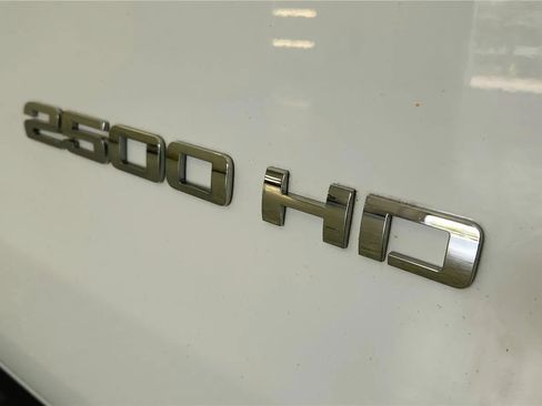 Used 2018 Chevrolet Silverado 2500 W/T w/ WT Convenience Package AWD/4WD image 17