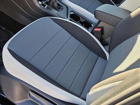 New 2025 Volkswagen Taos S image 4