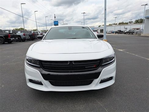 Used 2023 Dodge Charger SXT w/ Blacktop Package image 9