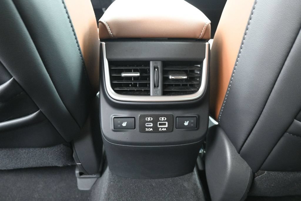 Used 2025 Subaru Outback Touring XT AWD/4WD image 22