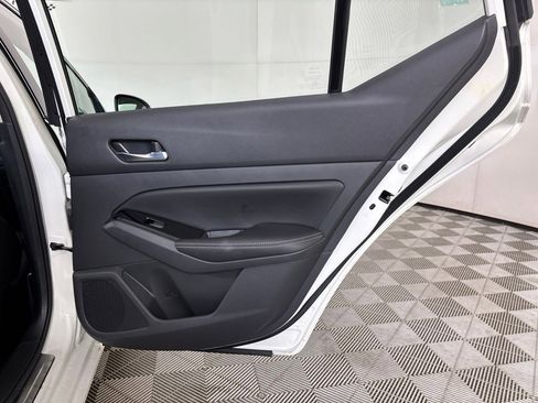 Used 2023 Nissan Altima 2.5 SL AWD/4WD image 25