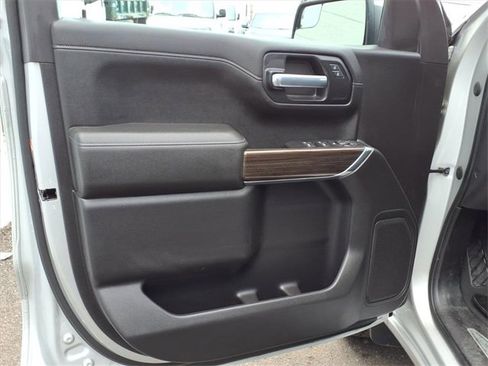 Used 2021 Chevrolet Silverado 1500 LT image 10