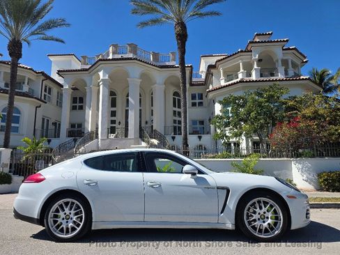 Used 2015 Porsche Panamera S image 31