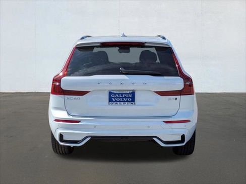 New 2026 Volvo XC60 B5 Plus w/ Protection Package Premier image 5