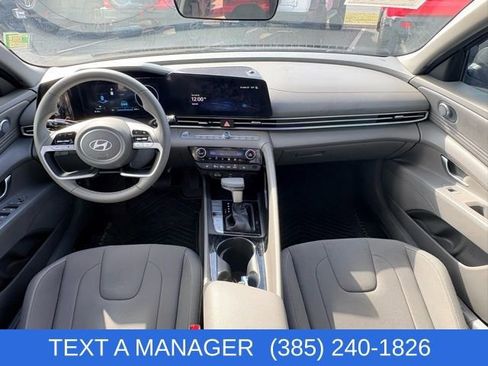 Used 2024 Hyundai Elantra SEL w/ Convenience Package image 15