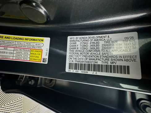 Used 2025 Honda CR-V EX-L image 12