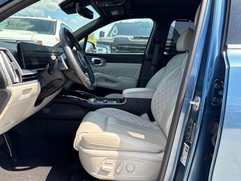 Used 2025 Kia Sorento SX Prestige AWD/4WD image 13