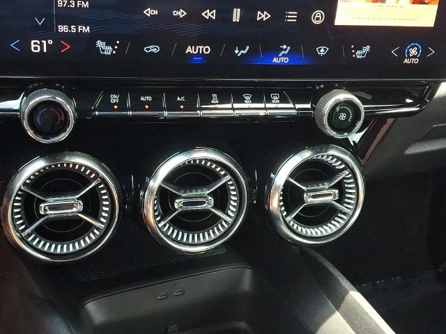 Used 2024 Chevrolet Blazer EV LT AWD/4WD image 18