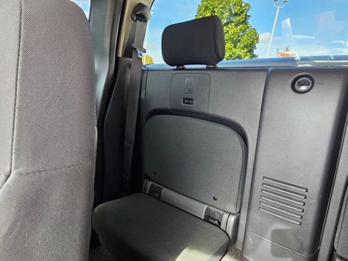 Used 2024 Nissan Frontier S image 24