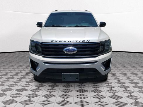 Used 2019 Ford Expedition Limited w/ Equipment Group 303A RWD image 2