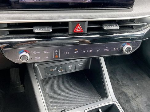 Used 2025 Kia K5 LXS FWD image 15
