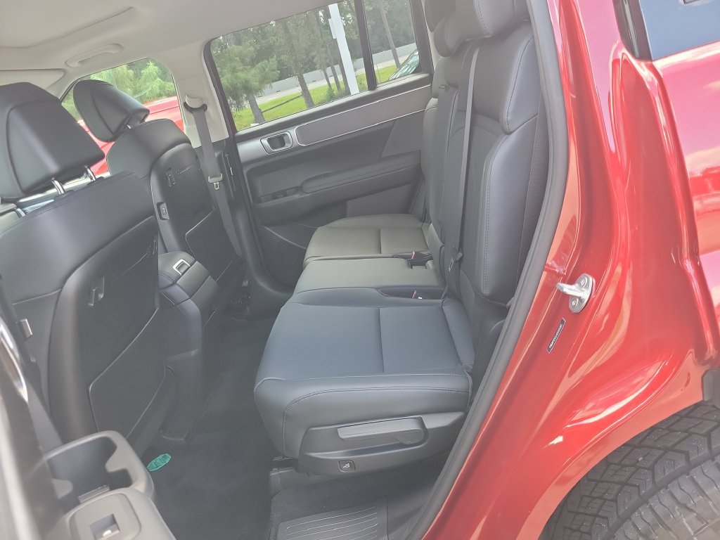 Used 2025 Hyundai Santa Fe XRT AWD/4WD image 17