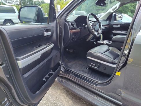 Used 2021 Toyota Tundra Limited image 11