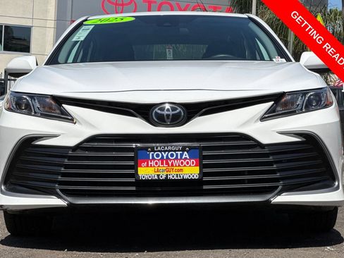 Used 2024 Toyota Camry LE FWD image 9