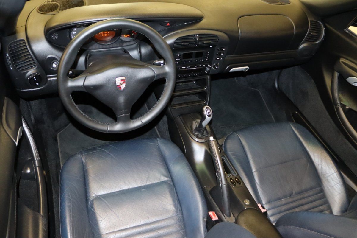 Used 2004 Porsche Boxster RWD image 4